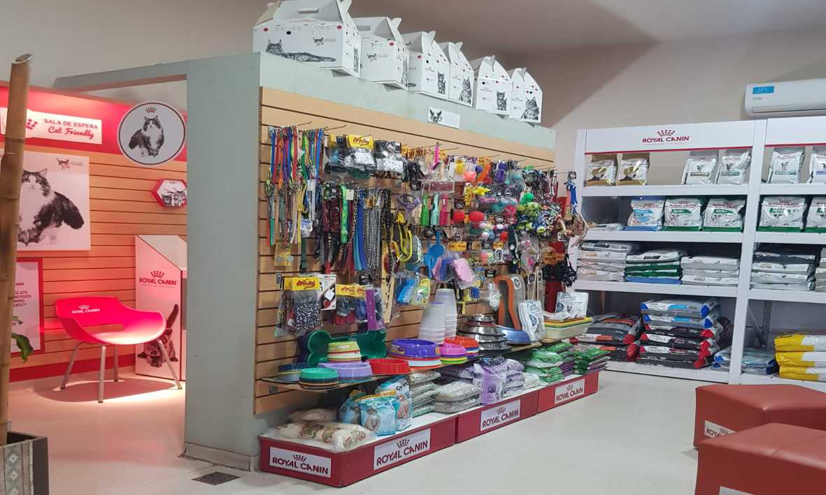 Farmacia, Tienda de Alimentos y Pet Shop
